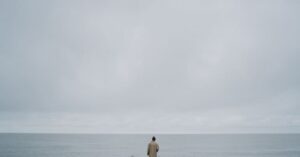 Ο Νους σε Σιωπή Η Βιολογία της Κοινωνικής Απομόνωσης