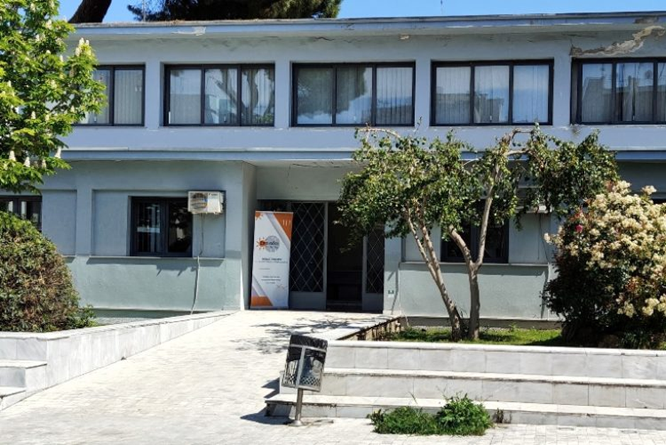 ΕΠΑΝΟΔΟΣ
ΠΑΡΑΡΤΗΜΑ ΒΟΛΟΥ
Διεύθυνση: Βενιζέλου & Αναλήψεως, Διοικητήριο, κτήριο Β’. 1ος όροφος, Βόλος, 380 01